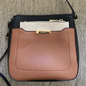 Aldo crossbody purse - like new